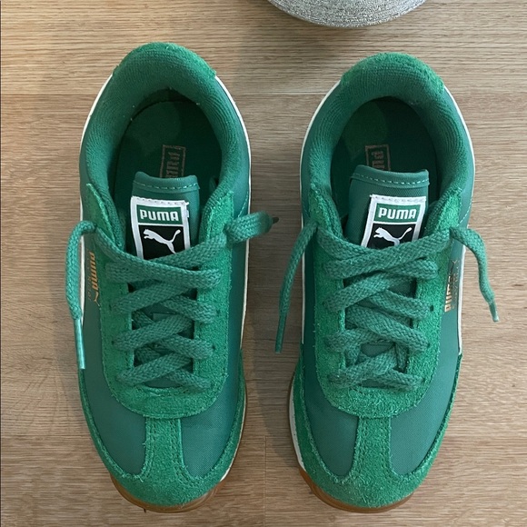 Puma. Easy Rider Sneakers - Picture 4 of 13